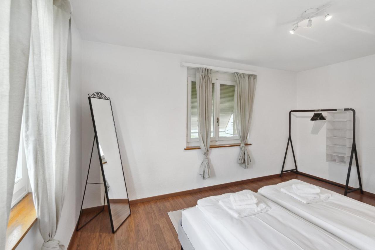 Affordable Comfort In Zurich Apartment ภายนอก รูปภาพ