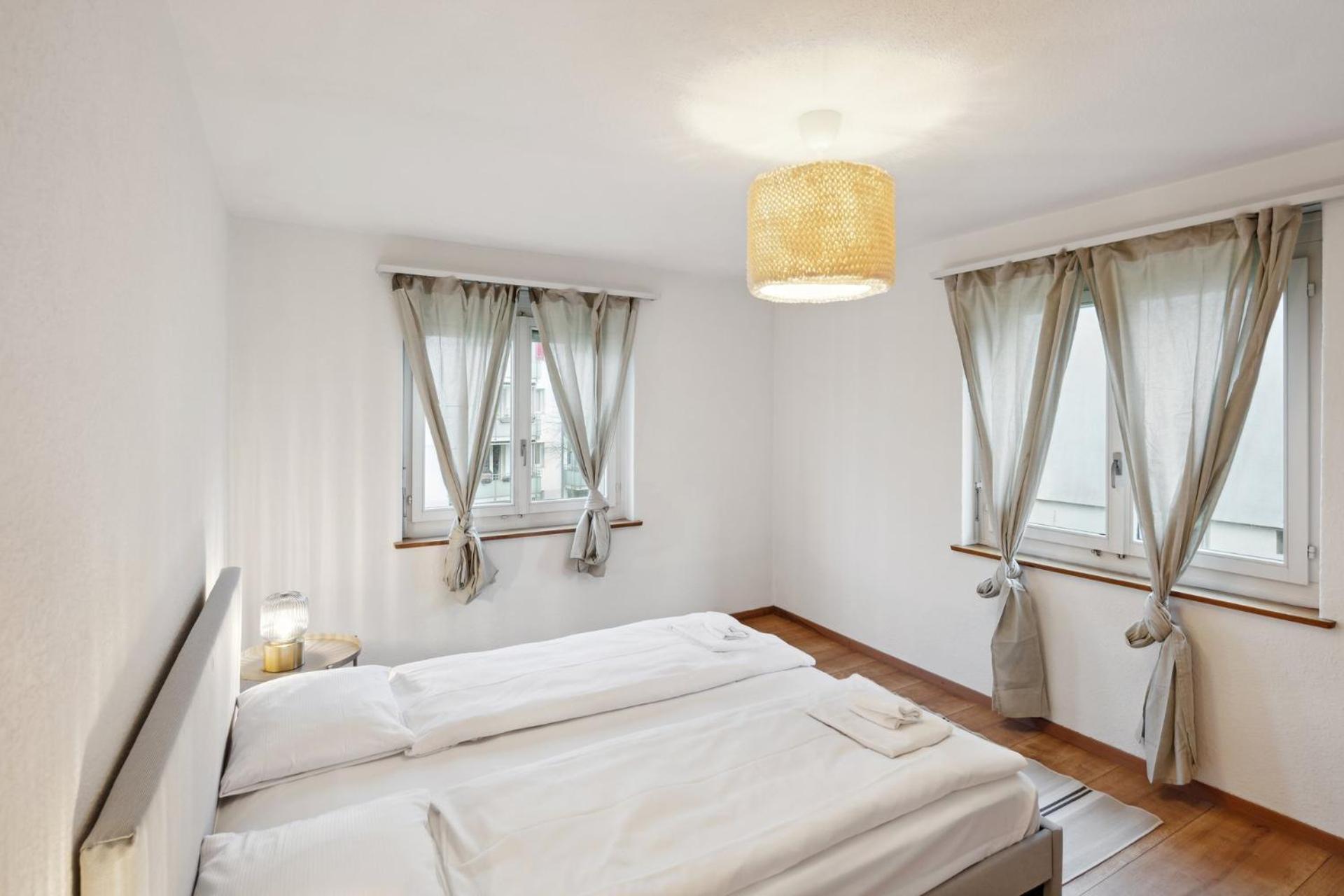 Affordable Comfort In Zurich Apartment ภายนอก รูปภาพ
