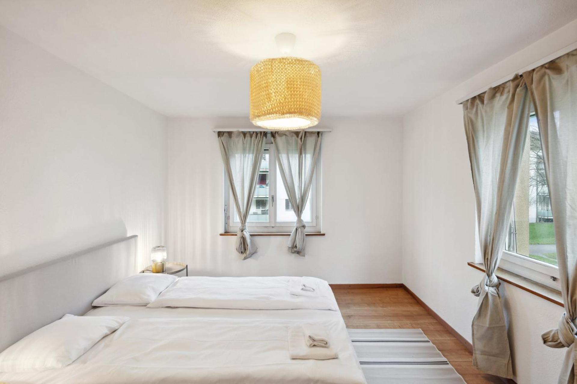 Affordable Comfort In Zurich Apartment ภายนอก รูปภาพ