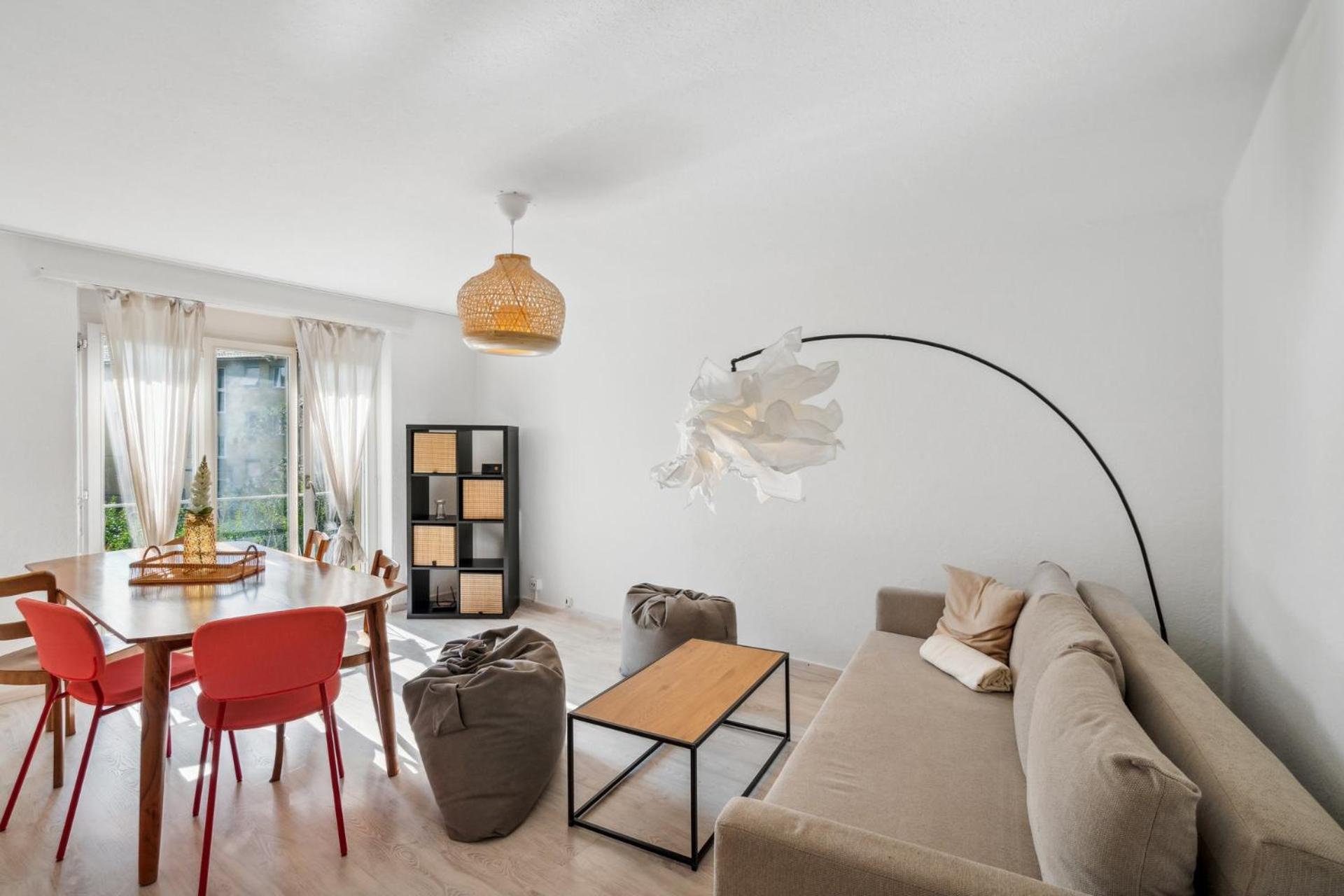 Affordable Comfort In Zurich Apartment ภายนอก รูปภาพ