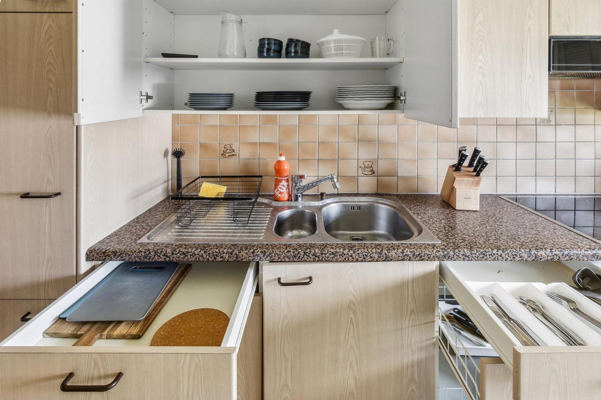 Affordable Comfort In Zurich Apartment ภายนอก รูปภาพ